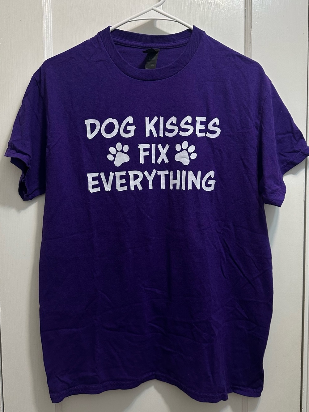 Gildan: Purple 'Dog Kisses Fix Everything' T-Shirt